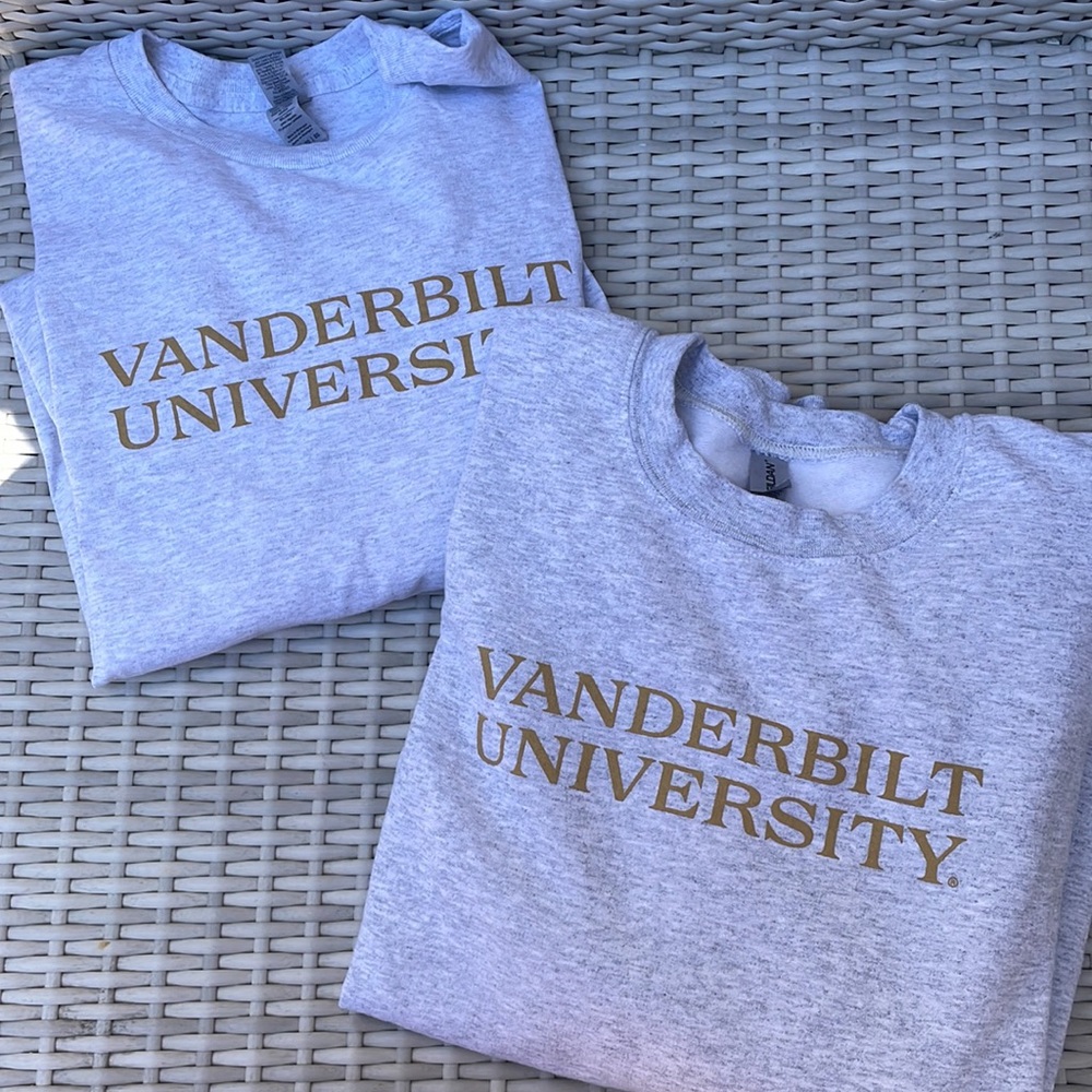 VANDERBILT UNIVERSITY LOT-  Gray Sweatshirt & Gray T-Shirt Size XL UNISEX